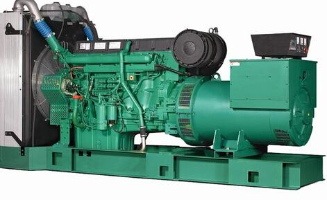 武陟发电机除垢后需要用清水冲洗水冷式机油散热器几次？